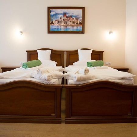 Luxury Hotel ชิโอฟก ภายนอก รูปภาพ